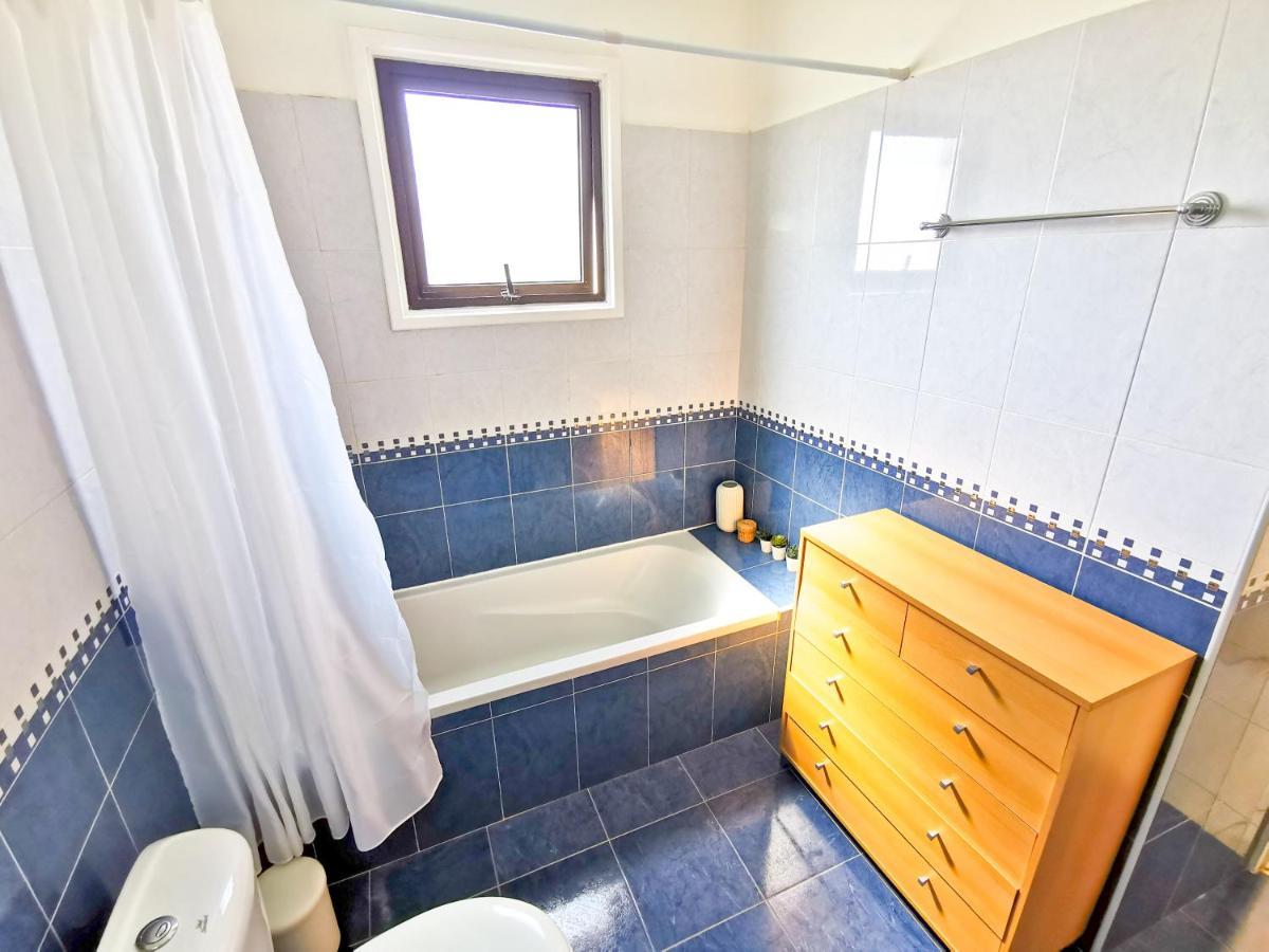 Sunny Pool Apartment โวโรคลินิ ภายนอก รูปภาพ