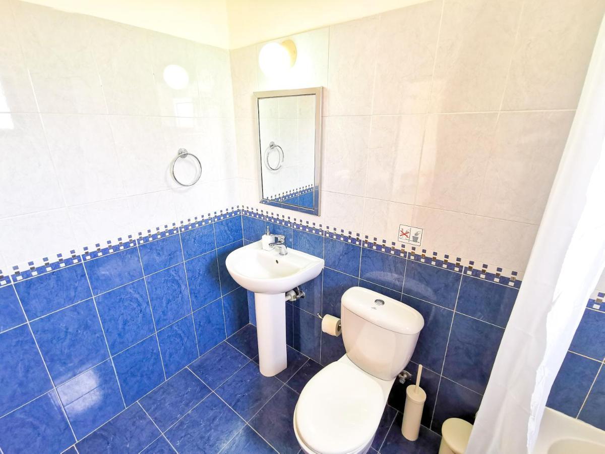 Sunny Pool Apartment โวโรคลินิ ภายนอก รูปภาพ